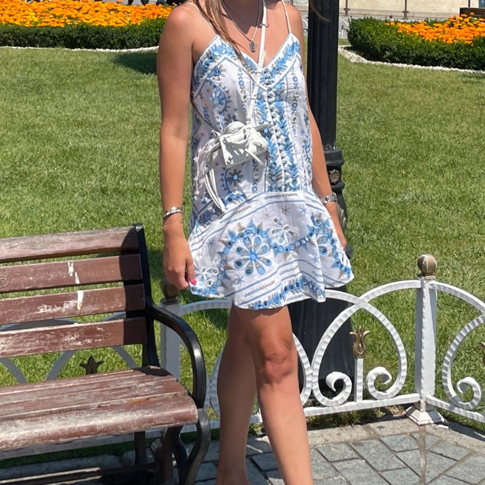 Stunning dress size 2 Juliet Dunne